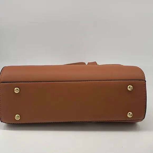 Tan Embroidered Tote Purse - Picture 5 of 8